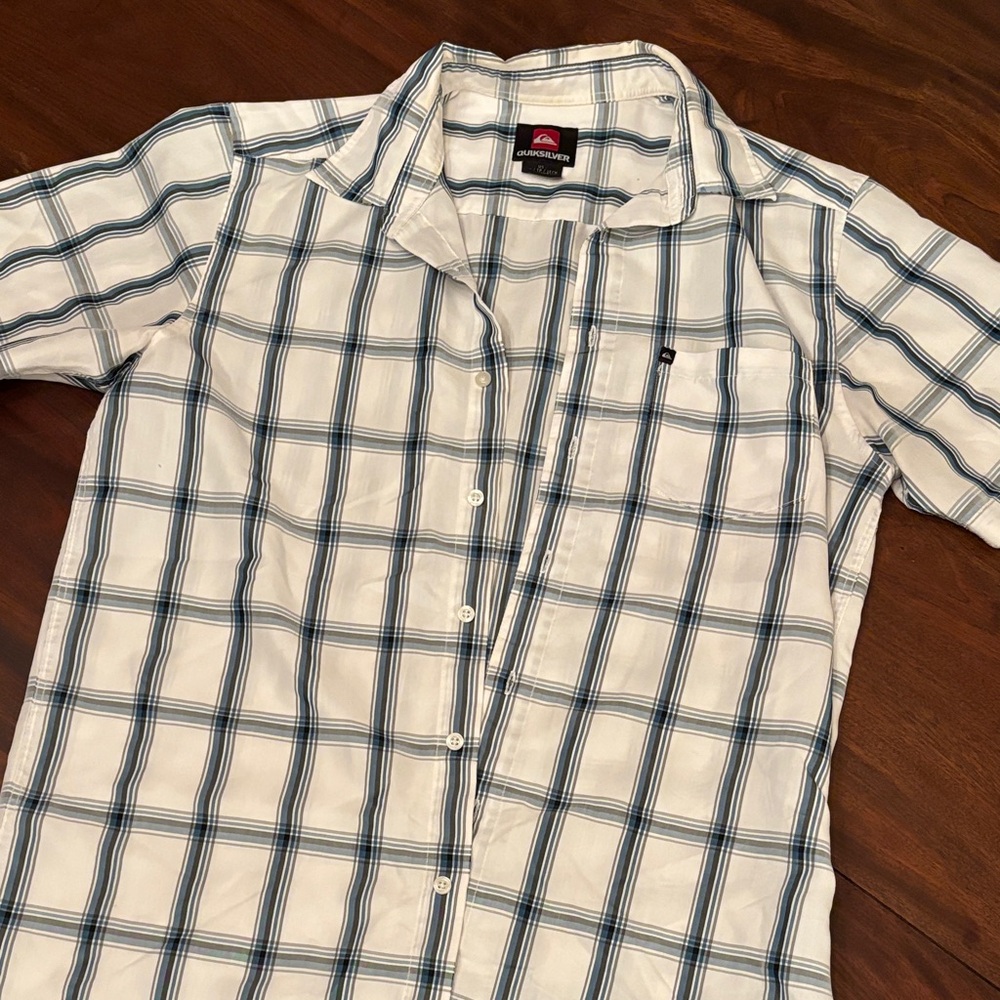 Quiksilver Men's White and Blue Checkered Shirt